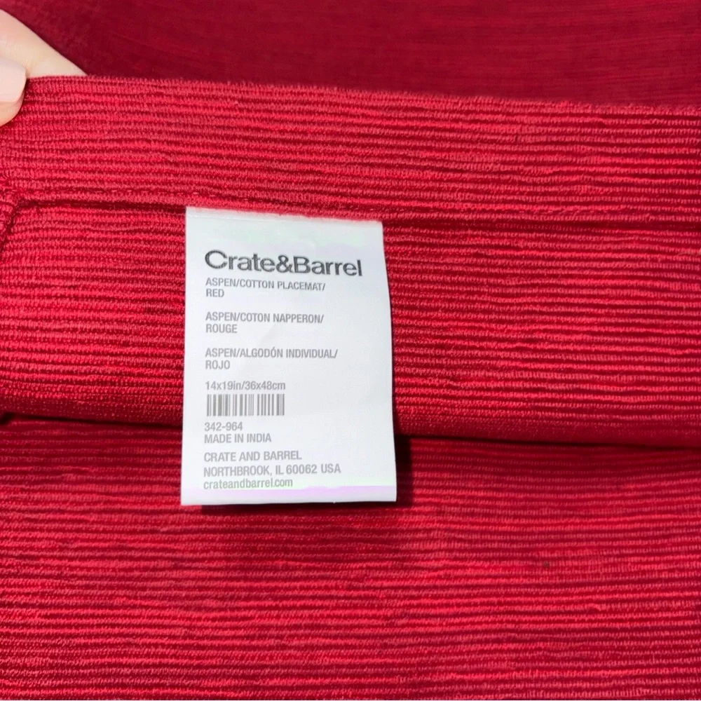 Crate&Barrel Aspen Rich Red Table Runner and 4-Placemats Set